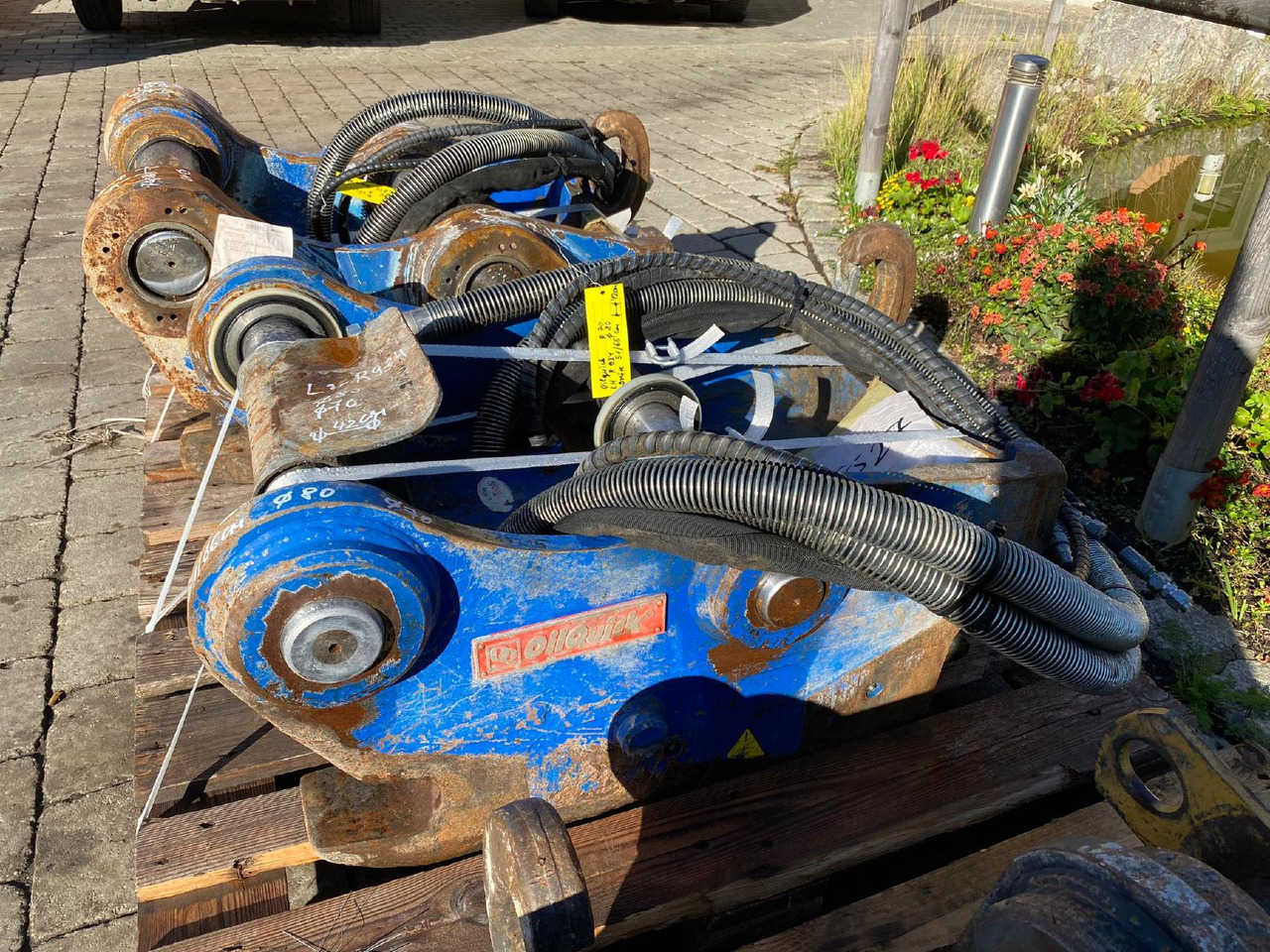 Oilquick Liebherr R 924 - Сцепное устройство для Строительной техники: фото 1 Oilquick Liebherr R 924 - Сцепное устройство для Строительной техники: фото 1