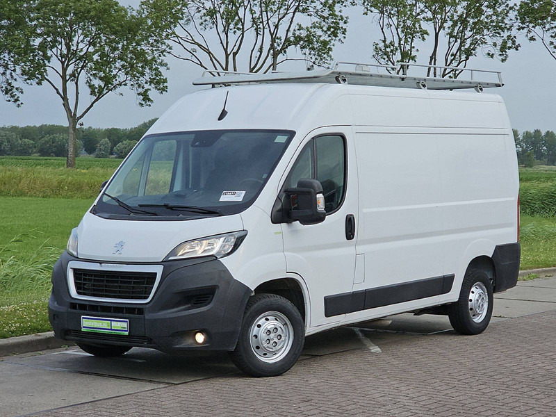 Peugeot Boxer 2.2 L2H2 Imperiaal Navi - Цельнометаллический фургон: фото 2 Peugeot Boxer 2.2 L2H2 Imperiaal Navi - Цельнометаллический фургон: фото 2