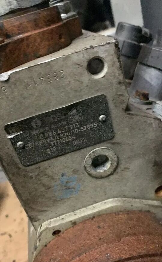 Bosch Pompa Wysokiego Ciśnienia MAN "V" MAN 51.11103-7762 F00BC0 51.11103-7762 truck - Топливный насос для Грузовиков: фото 3 Bosch Pompa Wysokiego Ciśnienia MAN "V" MAN 51.11103-7762 F00BC0 51.11103-7762 truck - Топливный насос для Грузовиков: фото 3