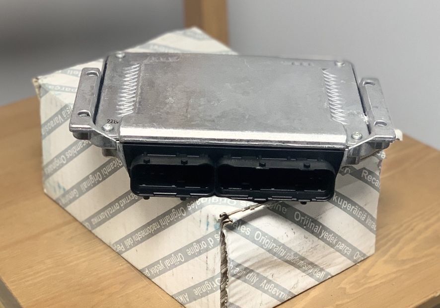 Bosch Sterownik Silnika Engine Control Ducato 2.8 HDI 281011755  for FIAT Ducato Boxer Jumper 2.8HDI 2000 - 2006 Oryginał NOWY commercial vehicle - Блок управления для Фургонов: фото 3 Bosch Sterownik Silnika Engine Control Ducato 2.8 HDI 281011755  for FIAT Ducato Boxer Jumper 2.8HDI 2000 - 2006 Oryginał NOWY commercial vehicle - Блок управления для Фургонов: фото 3