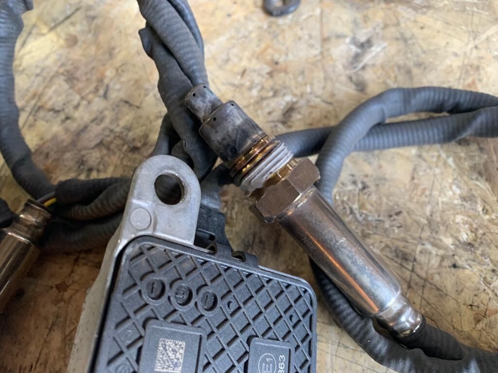 Cummins DAF euro 6 / euro 5 do regeneracji 5WK96751C DAF 4326862 Czujnik NOX, SONDA PRZED KATALIZATOREM Oryginał truck - Выхлопная система для Грузовиков: фото 2 Cummins DAF euro 6 / euro 5 do regeneracji 5WK96751C DAF 4326862 Czujnik NOX, SONDA PRZED KATALIZATOREM Oryginał truck - Выхлопная система для Грузовиков: фото 2