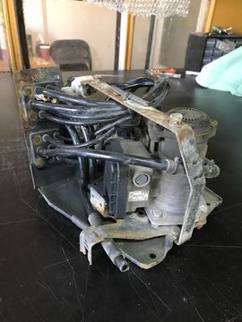 Knorr-Bremse Europa 1827274   Scania R - Тормозной клапан для Грузовиков: фото 1 Knorr-Bremse Europa 1827274   Scania R - Тормозной клапан для Грузовиков: фото 1