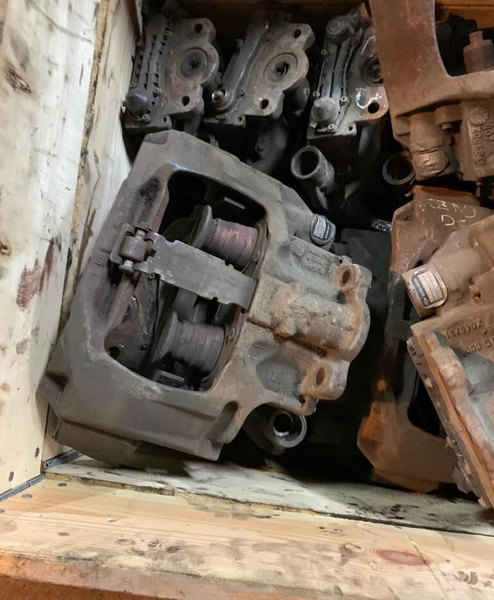 Knorr-Bremse MAN DAF Scania Iveco SN7   IVECO Stralis truck - Тормозной суппорт для Грузовиков: фото 1 Knorr-Bremse MAN DAF Scania Iveco SN7   IVECO Stralis truck - Тормозной суппорт для Грузовиков: фото 1