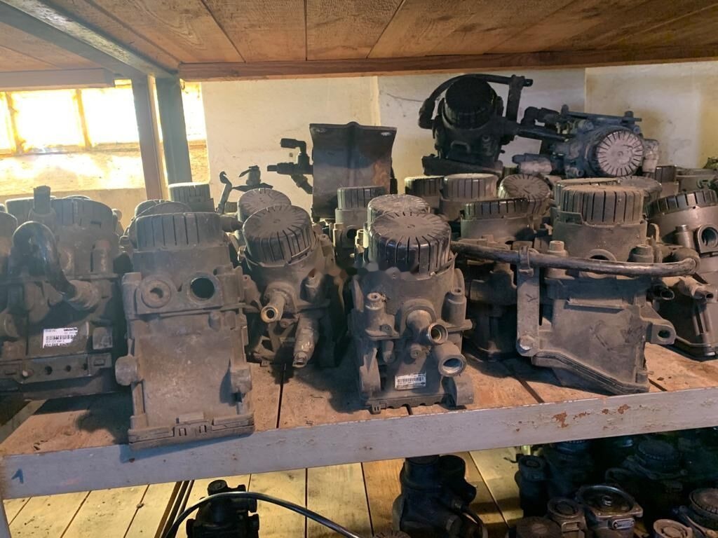 Knorr-Bremse Pojedynczy   Scania R 124 Hurt modulatorów EBS zawór pojedynczy przód truck - Тормозной клапан для Грузовиков: фото 5 Knorr-Bremse Pojedynczy   Scania R 124 Hurt modulatorów EBS zawór pojedynczy przód truck - Тормозной клапан для Грузовиков: фото 5