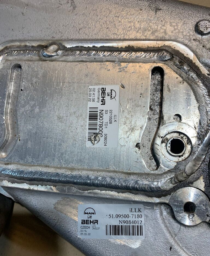 Mahle Original Chłodnica Powietrza Doładowań INTERCOOLER MAN TGL / TGM EURO 6 51.09500-7180 truck - Конденсатор для Грузовиков: фото 3 Mahle Original Chłodnica Powietrza Doładowań INTERCOOLER MAN TGL / TGM EURO 6 51.09500-7180 truck - Конденсатор для Грузовиков: фото 3