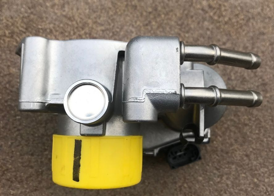 Przepustnica NOWA orygi 22030-0Q020/ for Toyota Citroen Peugeot 1.0 VVTI automobile - Система охлаждения для Легковых автомобилей: фото 4 Przepustnica NOWA orygi 22030-0Q020/ for Toyota Citroen Peugeot 1.0 VVTI automobile - Система охлаждения для Легковых автомобилей: фото 4