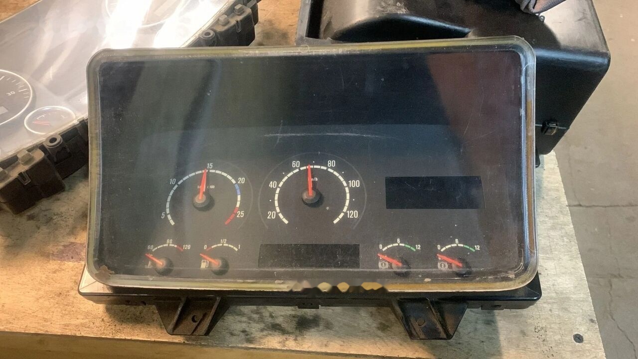 Scania Zegary Liczniki R 1545985 1738065 1544904 1545985 Scania truck - Приборная панель для Грузовиков: фото 1 Scania Zegary Liczniki R 1545985 1738065 1544904 1545985 Scania truck - Приборная панель для Грузовиков: фото 1