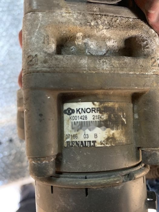 Zawór hamulcowy Oryginał Hurt K001428   Renault Magnum 440 DXI - Клапан для Грузовиков: фото 3 Zawór hamulcowy Oryginał Hurt K001428   Renault Magnum 440 DXI - Клапан для Грузовиков: фото 3