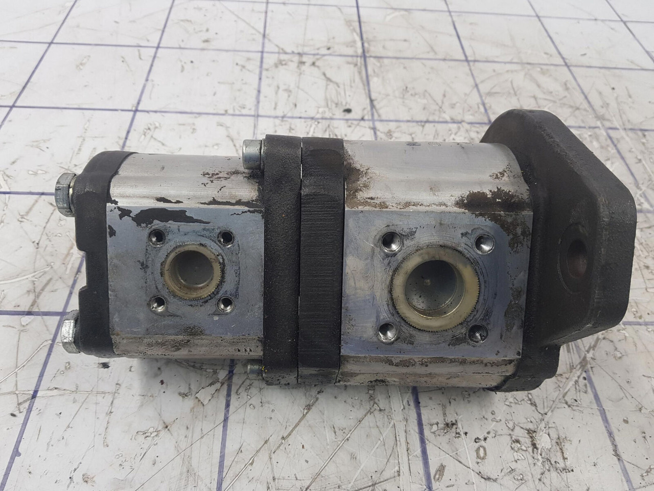 Bosch LTM 1060/2 TWO-STAGE PUMP - Гидравлический насос для Кранов: фото 4 Bosch LTM 1060/2 TWO-STAGE PUMP - Гидравлический насос для Кранов: фото 4