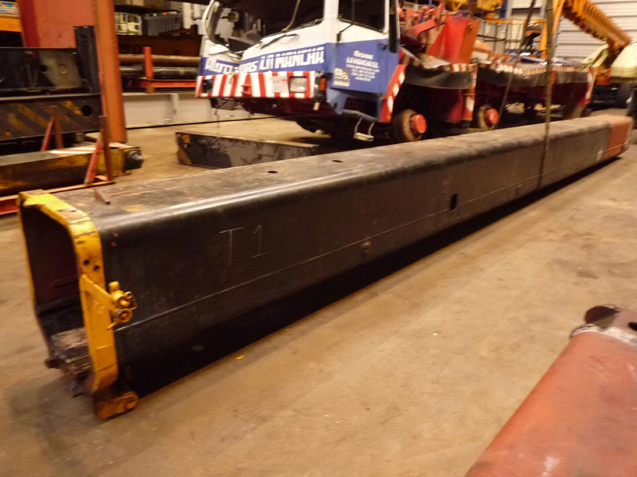 Grove GMK 3050 telescopic section 1 - Стрела для Мобильных кранов: фото 1 Grove GMK 3050 telescopic section 1 - Стрела для Мобильных кранов: фото 1