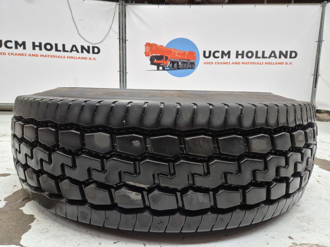 Grove Wheel 445/95R25 10 13 3p - Колесо для Кранов: фото 3 Grove Wheel 445/95R25 10 13 3p - Колесо для Кранов: фото 3