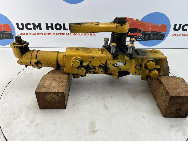 Liebherr LTM 1050-1 steering box - Рулевая колонка для Кранов: фото 3 Liebherr LTM 1050-1 steering box - Рулевая колонка для Кранов: фото 3