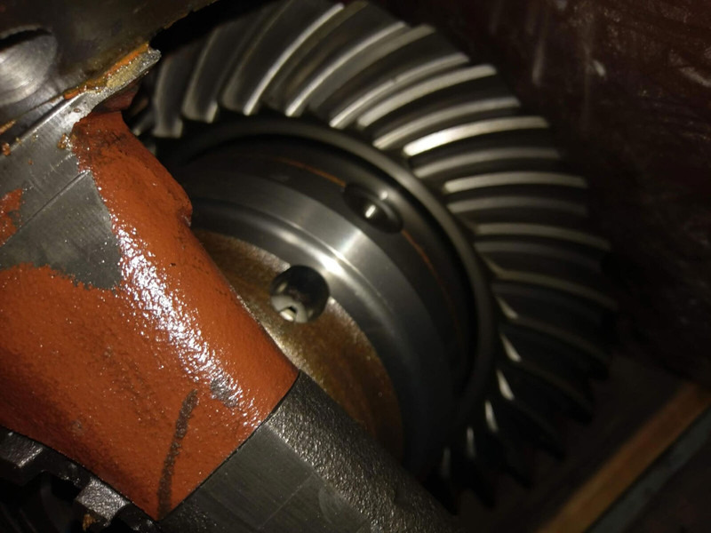 Terex AC 25 axle 2 differential small 18x33 - Дифференциал для Кранов: фото 2 Terex AC 25 axle 2 differential small 18x33 - Дифференциал для Кранов: фото 2