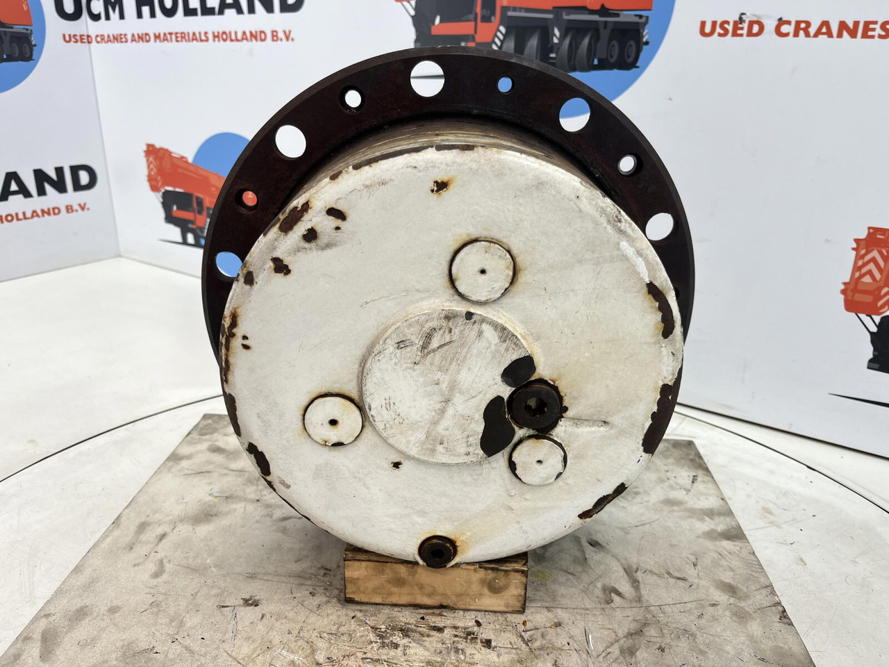 Terex/Demag AC 35 planetary gear 17-24-67-32-3pl-H135-46 - Бортовой редуктор для Мобильных кранов: фото 1 Terex/Demag AC 35 planetary gear 17-24-67-32-3pl-H135-46 - Бортовой редуктор для Мобильных кранов: фото 1