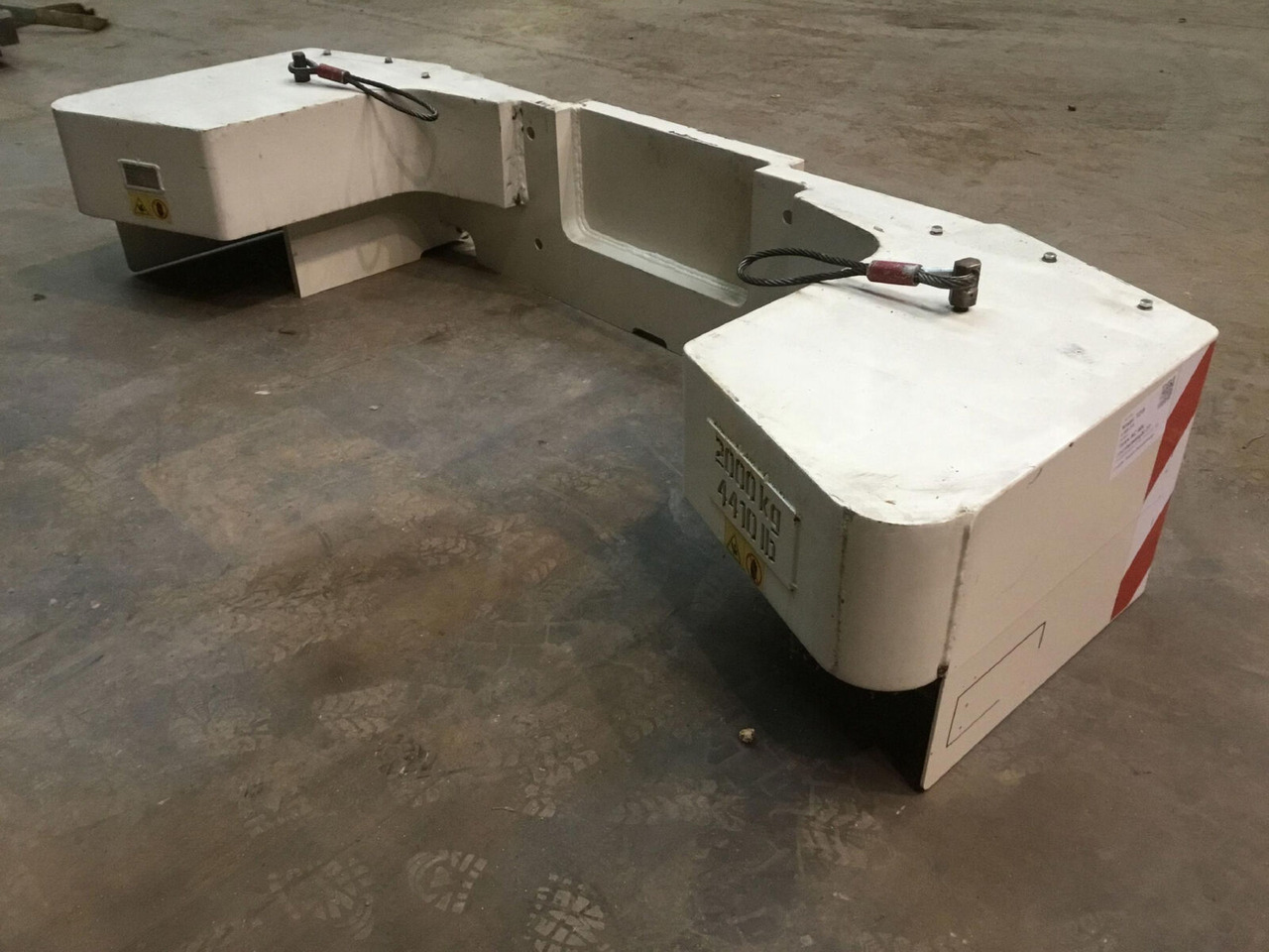 Terex Terex AC 40L counterweight 2T - Противовес для Мобильных кранов: фото 3 Terex Terex AC 40L counterweight 2T - Противовес для Мобильных кранов: фото 3