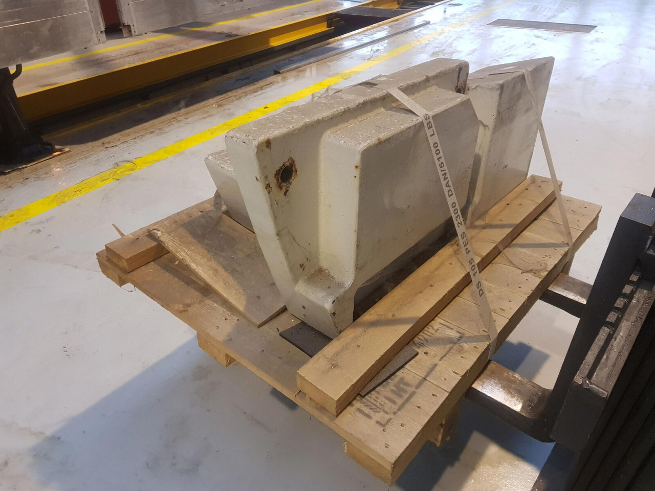 Terex Terex Challenger 4200 counterweight 1,4 ton - Противовес для Мобильных кранов: фото 4 Terex Terex Challenger 4200 counterweight 1,4 ton - Противовес для Мобильных кранов: фото 4