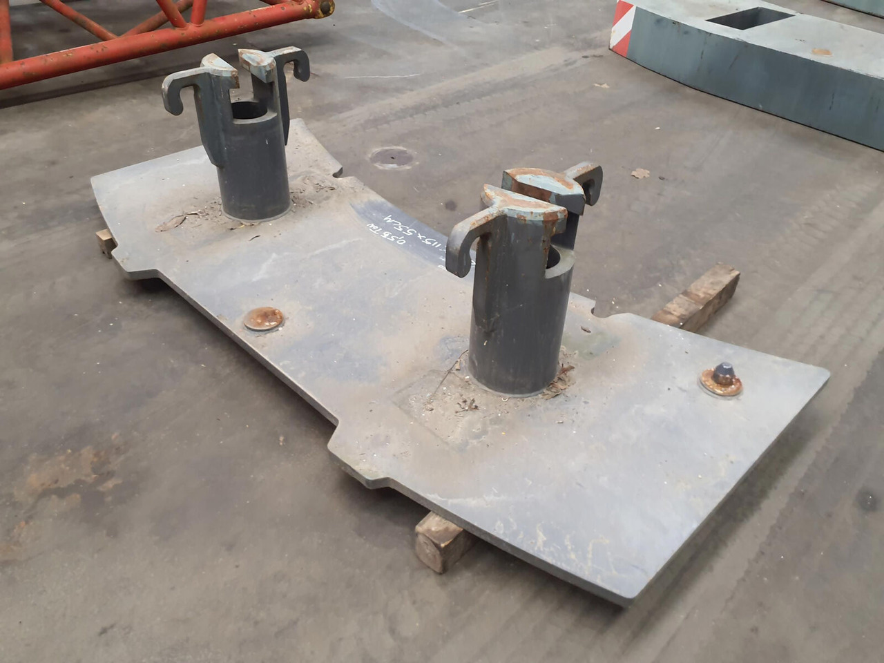 Terex Terex Demag Challenger 4200 counterweight 0.55 Ton - Противовес для Мобильных кранов: фото 4 Terex Terex Demag Challenger 4200 counterweight 0.55 Ton - Противовес для Мобильных кранов: фото 4