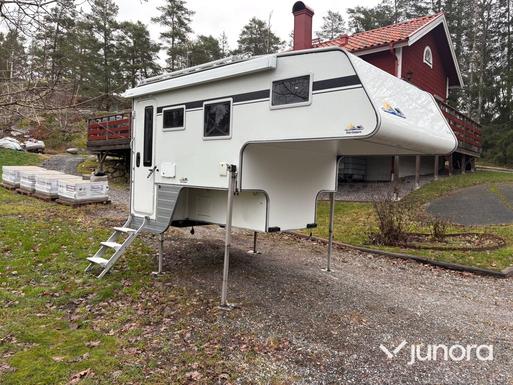 Прицеп дача Camper - S Karosser Easy Campers EC 6 SH-2.1 SE (2022): фото 7 Прицеп дача Camper - S Karosser Easy Campers EC 6 SH-2.1 SE (2022): фото 7