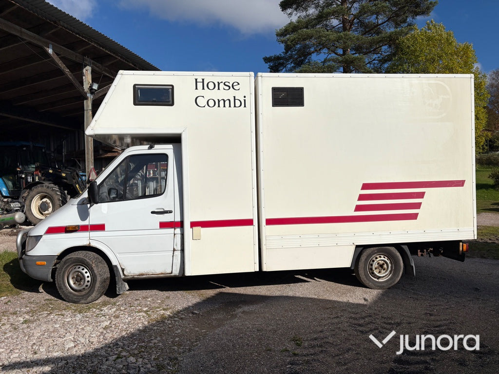 Hästtransport - Mercedes-Benz, 316 CDI - Другая техника: фото 2 Hästtransport - Mercedes-Benz, 316 CDI - Другая техника: фото 2