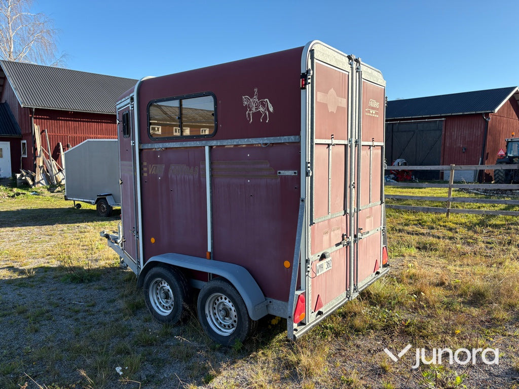Hästtransport - Fautras Promax 2 - Прицеп-коневоз: фото 5 Hästtransport - Fautras Promax 2 - Прицеп-коневоз: фото 5