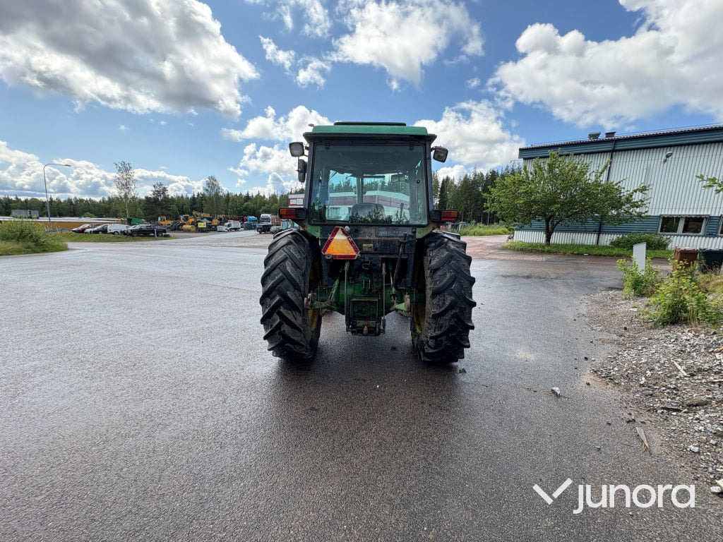 John Deere 2650 - Трактор: фото 4 John Deere 2650 - Трактор: фото 4