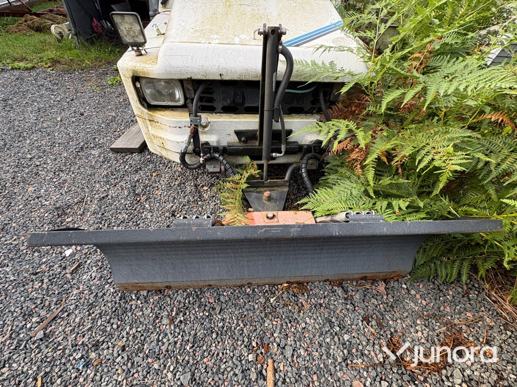 Plogbil - Bagagetruck - Багажный тягач: фото 4 Plogbil - Bagagetruck - Багажный тягач: фото 4