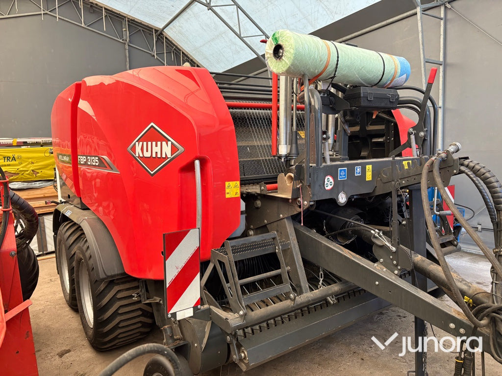 Rundbalspress & Inplastare - Kuhn FBP 3135 Intelliwrap - Пресс-подборщик рулонный, Обмотчик рулонов: фото 5 Rundbalspress & Inplastare - Kuhn FBP 3135 Intelliwrap - Пресс-подборщик рулонный, Обмотчик рулонов: фото 5