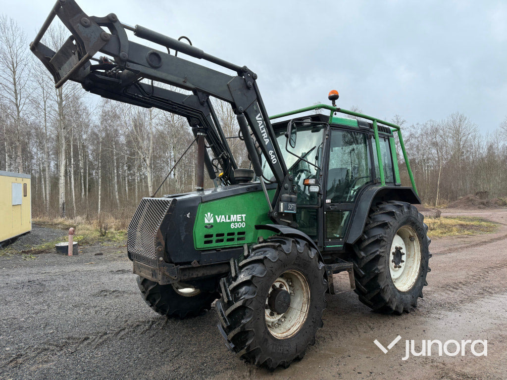 Traktor - Valmet 6300, Skogsutrustad - Трактор: фото 1 Traktor - Valmet 6300, Skogsutrustad - Трактор: фото 1