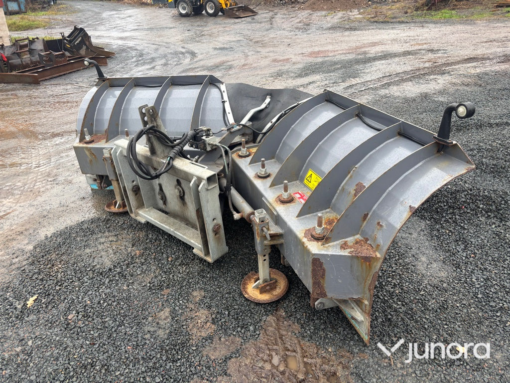 Vikplog - Holms V320 - Отвал для снега: фото 1 Vikplog - Holms V320 - Отвал для снега: фото 1