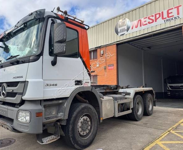 Mercedes Actros 3346 - Крюковой мультилифт: фото 1 Mercedes Actros 3346 - Крюковой мультилифт: фото 1