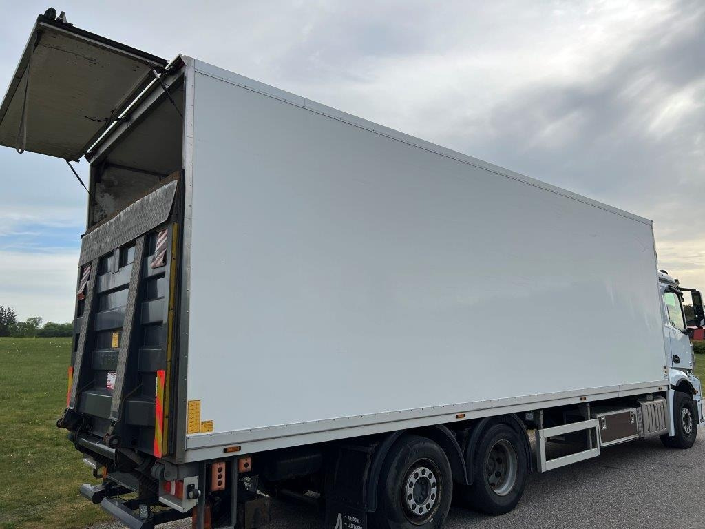 8,4 mtr glasfiber kasse - Xarios 500  - Сменный кузов - фургон: фото 1 8,4 mtr glasfiber kasse - Xarios 500  - Сменный кузов - фургон: фото 1