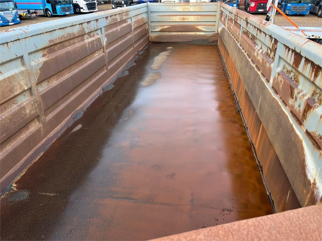 Danson Wirehejs incl. pendel container - Самосвальный полуприцеп: фото 4 Danson Wirehejs incl. pendel container - Самосвальный полуприцеп: фото 4