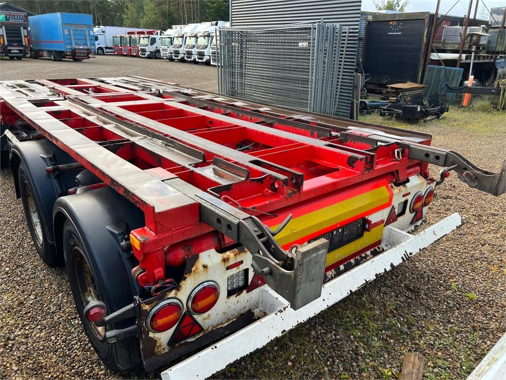 Kel-Berg D24B3 6,0 - 6,5 mtr. containere - Прицеп мультилифт/ Бункеровоз: фото 2 Kel-Berg D24B3 6,0 - 6,5 mtr. containere - Прицеп мультилифт/ Бункеровоз: фото 2