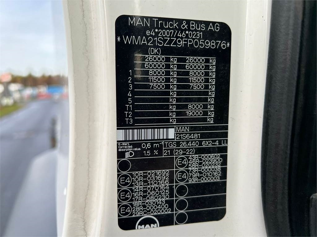 Грузовик-контейнеровоз/ Сменный кузов MAN TGS 26-440 6x2-4 LL: фото 20