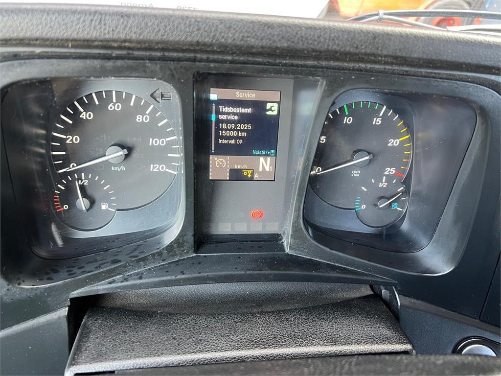 Mercedes-Benz Antos 2546 - Hiab 192 E kran  - Портальный бункеровоз: фото 5 Mercedes-Benz Antos 2546 - Hiab 192 E kran  - Портальный бункеровоз: фото 5