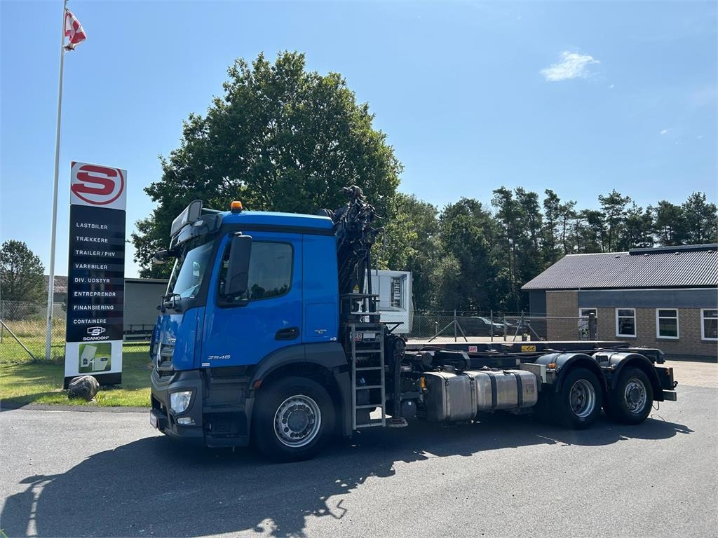 Mercedes-Benz Antos 2546 - Hiab 192 E kran  - Портальный бункеровоз: фото 1 Mercedes-Benz Antos 2546 - Hiab 192 E kran  - Портальный бункеровоз: фото 1