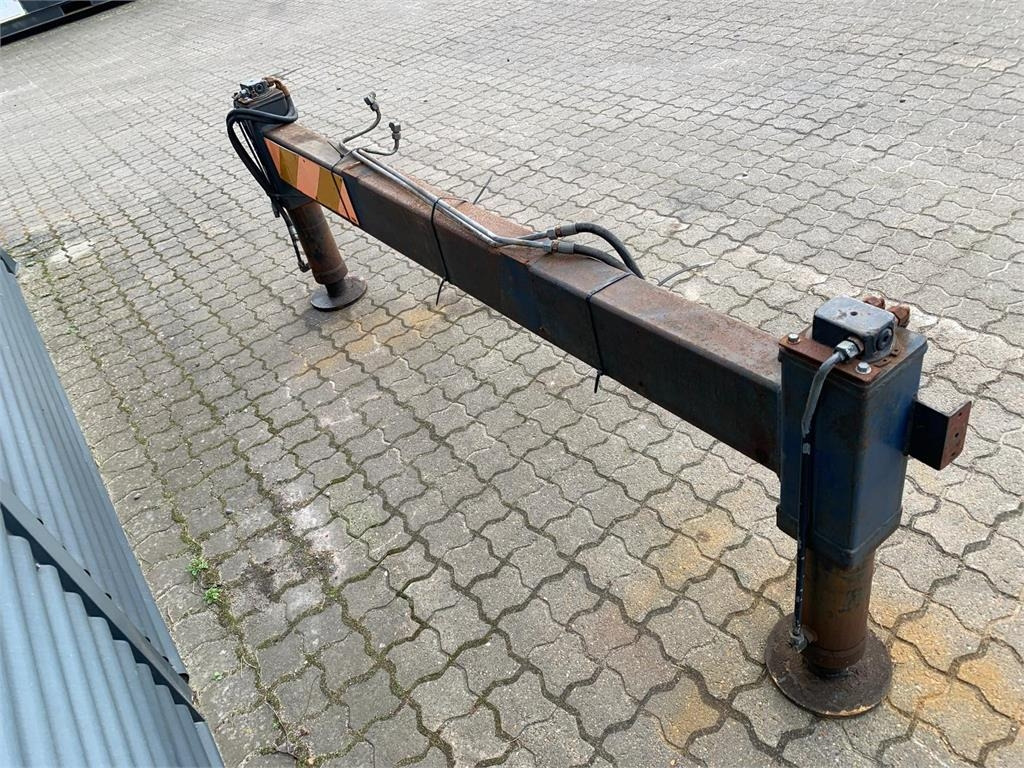 HMF Støttebensbom til kran - Навесное оборудование для Строительной техники: фото 2 HMF Støttebensbom til kran - Навесное оборудование для Строительной техники: фото 2