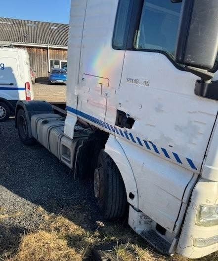 MAN TGX 18-440 4x2 LLS-U mega - Тягач: фото 2 MAN TGX 18-440 4x2 LLS-U mega - Тягач: фото 2