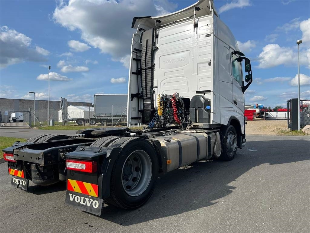 Volvo FH460 4x2 x-low mega - Тягач: фото 3 Volvo FH460 4x2 x-low mega - Тягач: фото 3