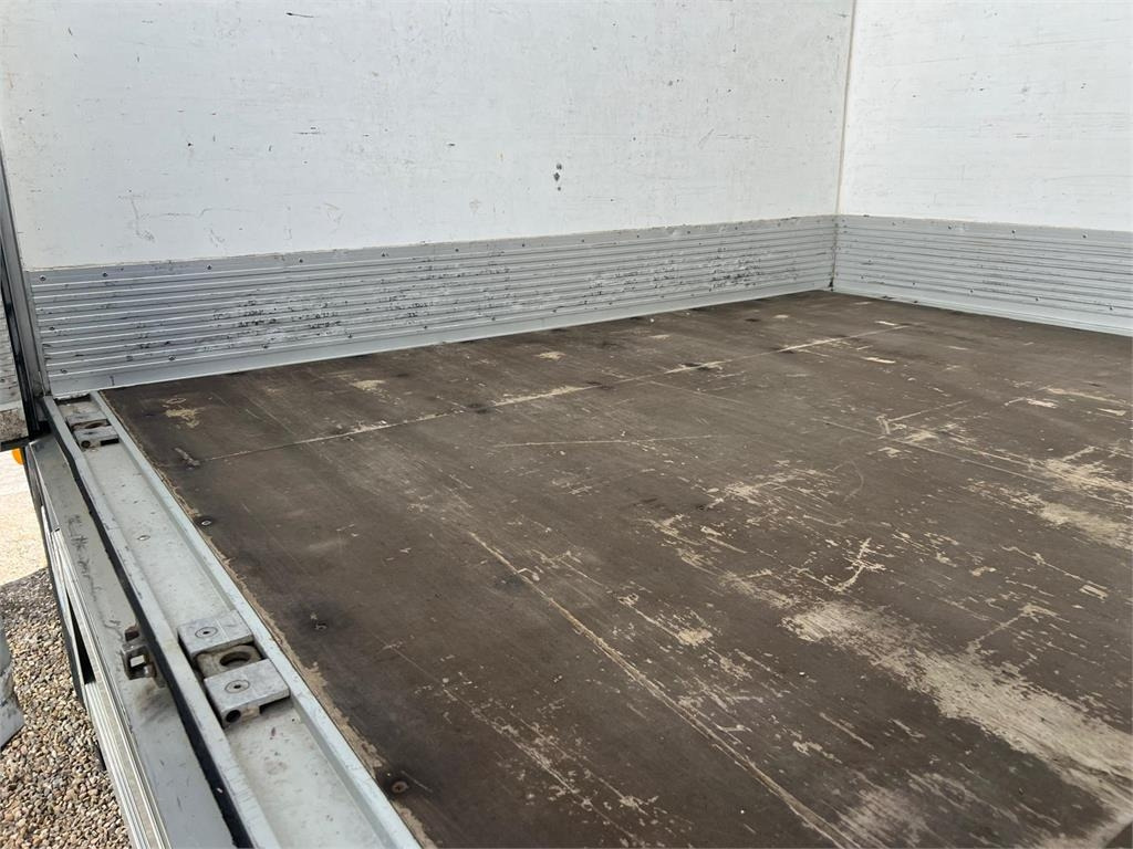 Volvo FE320 18 ton  - Рефрижератор: фото 5 Volvo FE320 18 ton  - Рефрижератор: фото 5