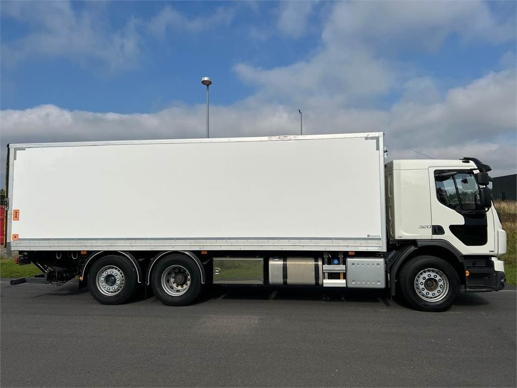 Volvo FE320 6x2*4 - Грузовик с закрытым кузовом: фото 3 Volvo FE320 6x2*4 - Грузовик с закрытым кузовом: фото 3