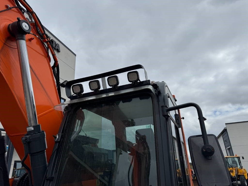 Гусеничный экскаватор Doosan DX 140 LCR-5 Pyörittäjällä: фото 9