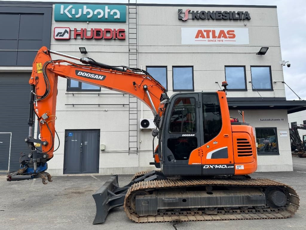 Doosan DX 140 LCR-5 Pyörittäjällä - Гусеничный экскаватор: фото 1 Doosan DX 140 LCR-5 Pyörittäjällä - Гусеничный экскаватор: фото 1