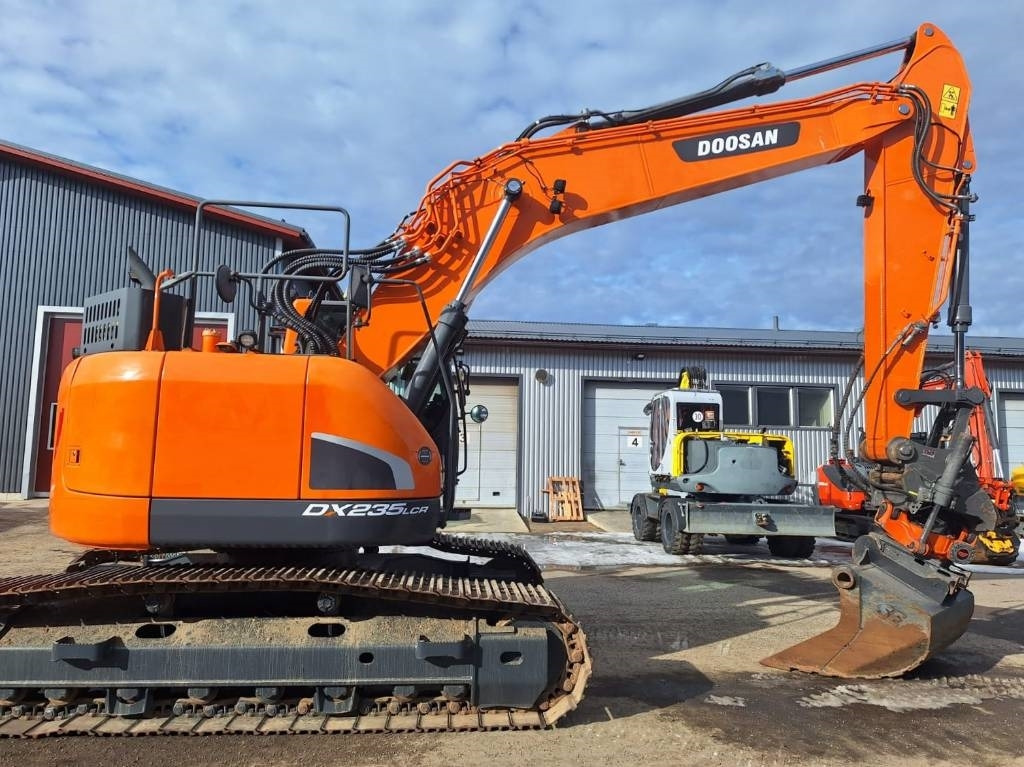 Doosan DX235LCR-5 PYÖRITTÄJÄ, 3D-LAITTEET - Гусеничный экскаватор: фото 5 Doosan DX235LCR-5 PYÖRITTÄJÄ, 3D-LAITTEET - Гусеничный экскаватор: фото 5
