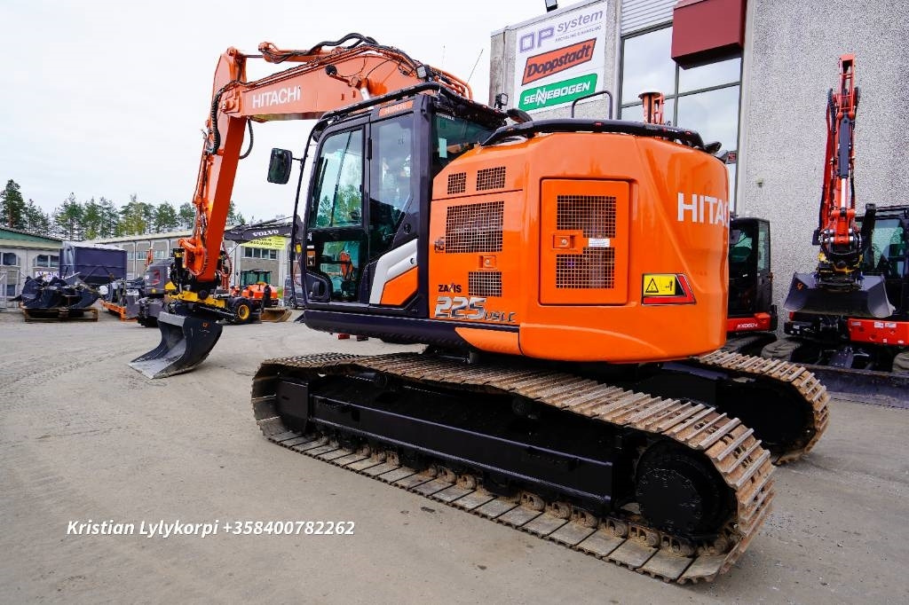Hitachi ZX225USLC-7 ENGCON JA NOVATRON - Гусеничный экскаватор: фото 2 Hitachi ZX225USLC-7 ENGCON JA NOVATRON - Гусеничный экскаватор: фото 2