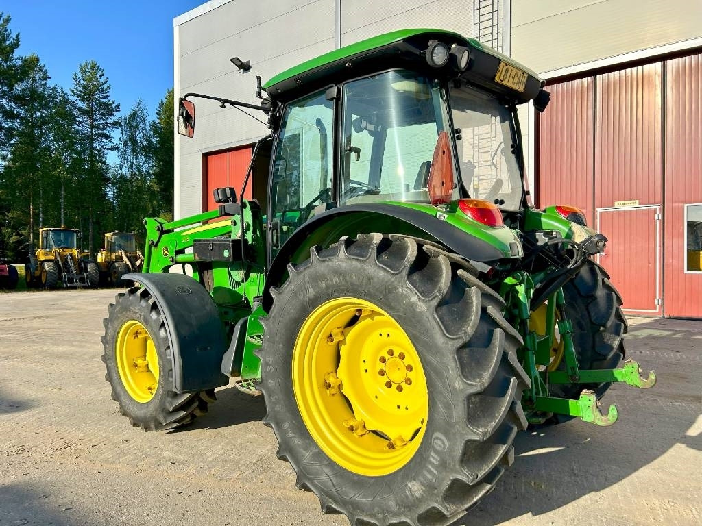 John Deere MYYTY!!SOLD!! 5100M ETUKUORMAAJALLA - Трактор: фото 3 John Deere MYYTY!!SOLD!! 5100M ETUKUORMAAJALLA - Трактор: фото 3