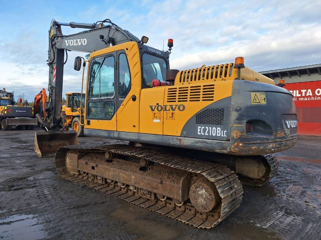 Volvo EC210BLC KALLISTUVA LUISKAKAUHA  - Гусеничный экскаватор: фото 2 Volvo EC210BLC KALLISTUVA LUISKAKAUHA  - Гусеничный экскаватор: фото 2