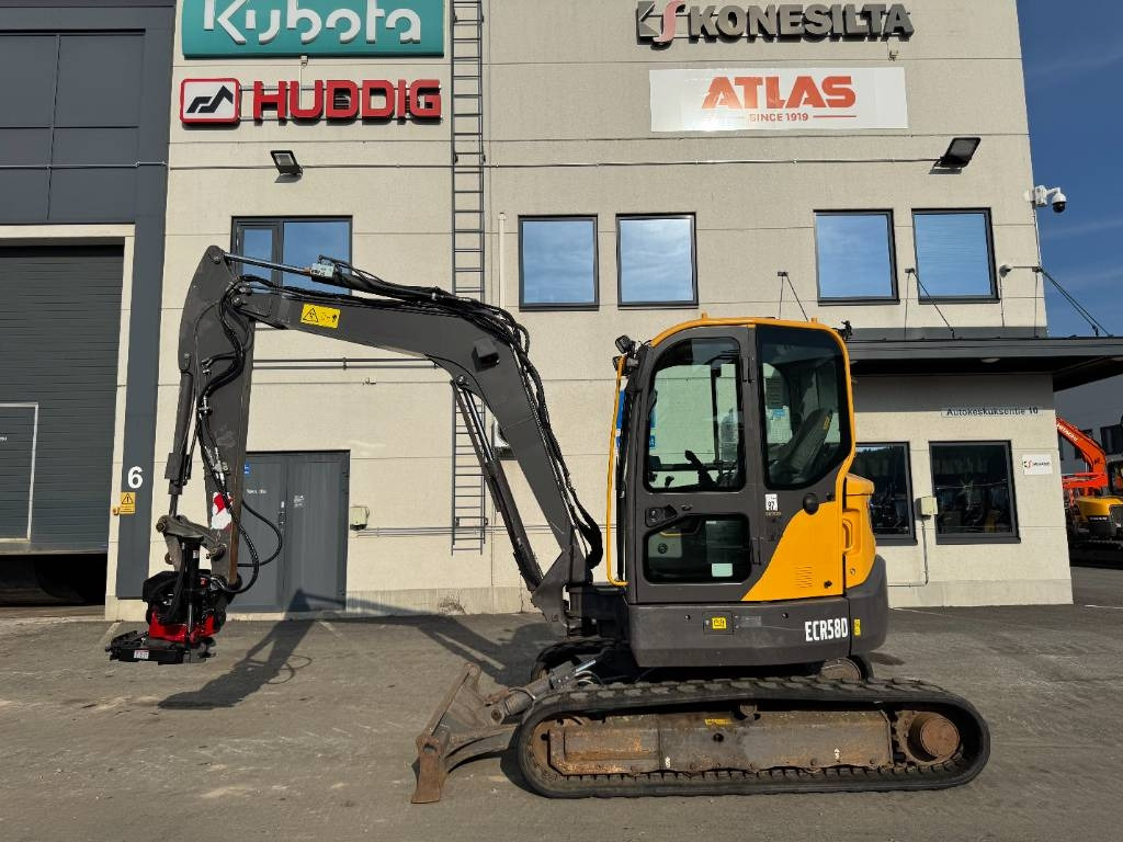 Volvo ECR58D PYÖRITTÄJÄLLÄ - Мини-экскаватор: фото 1 Volvo ECR58D PYÖRITTÄJÄLLÄ - Мини-экскаватор: фото 1