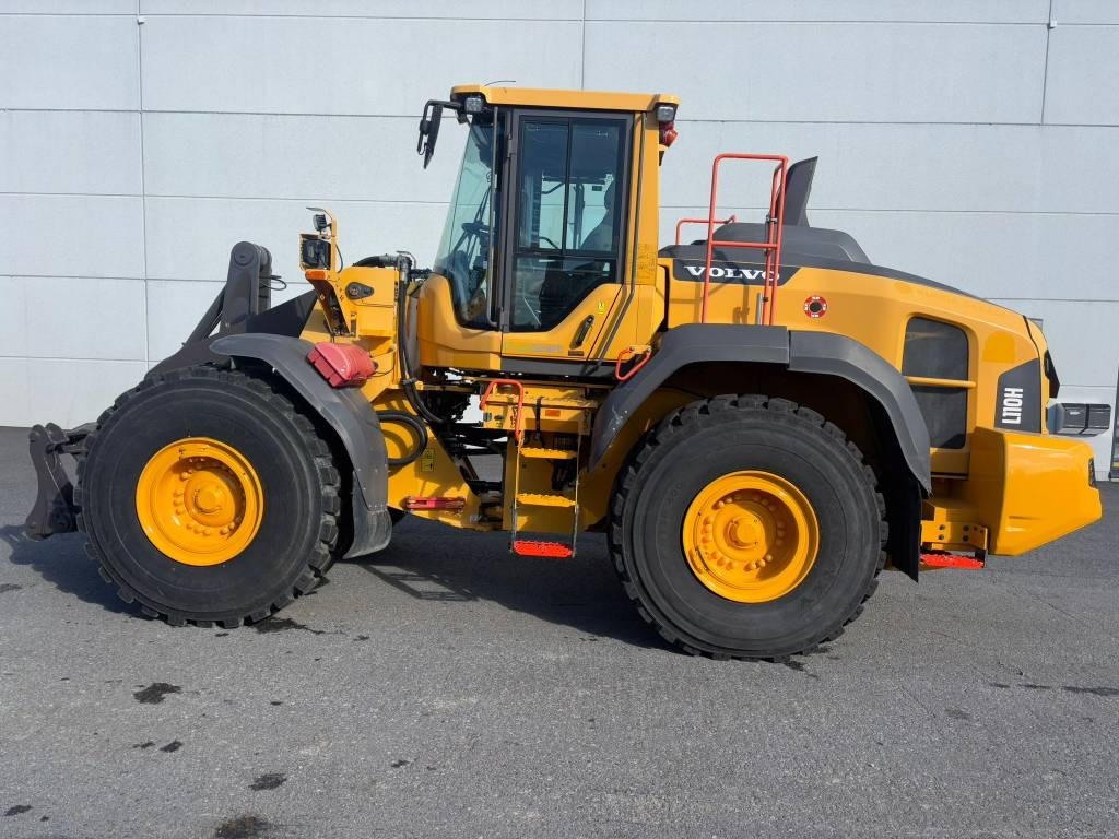 Volvo L 110 H  - Колёсный погрузчик: фото 1 Volvo L 110 H  - Колёсный погрузчик: фото 1