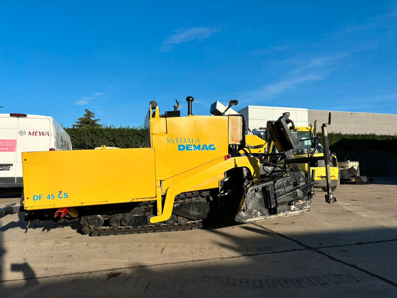 Demag DF 45 CS. SVEDALA. - Асфальтоукладчик: фото 3 Demag DF 45 CS. SVEDALA. - Асфальтоукладчик: фото 3